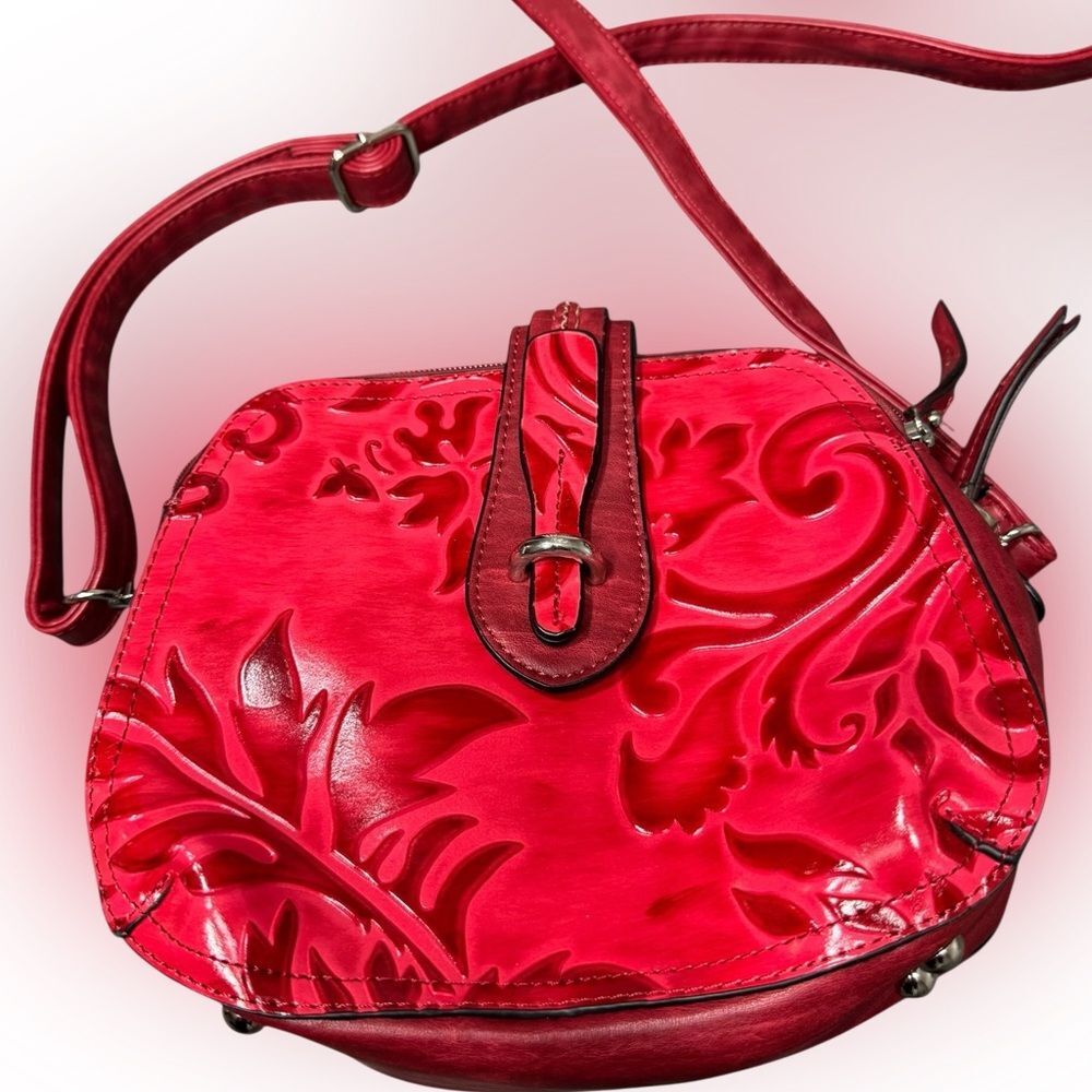 M.C. Marc Chantal Red Tooled Leather Vintage Floral Embossed Crossbody Bag - Picture 7 of 15